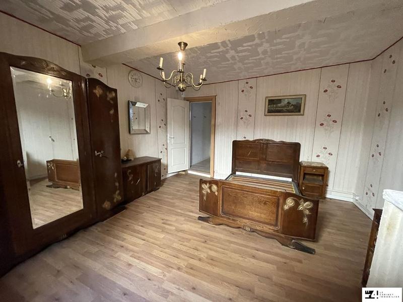 Maison traditionnelle - 177 m² - 7 pièces