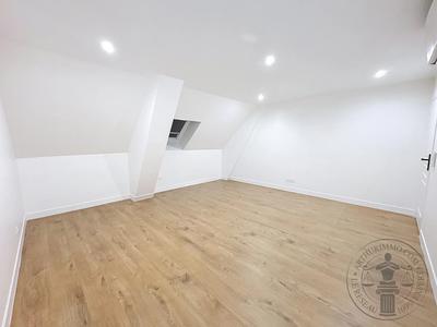 Maison - 194 m² - 7 pièces