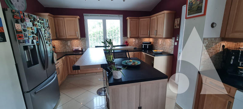 Maison - 144 m² - 5 pièces