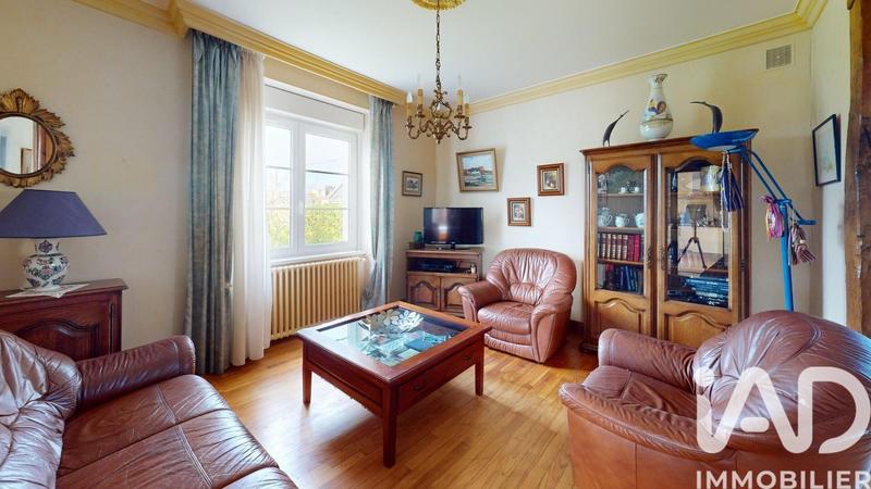 Maison - 162 m² - 8 pièces