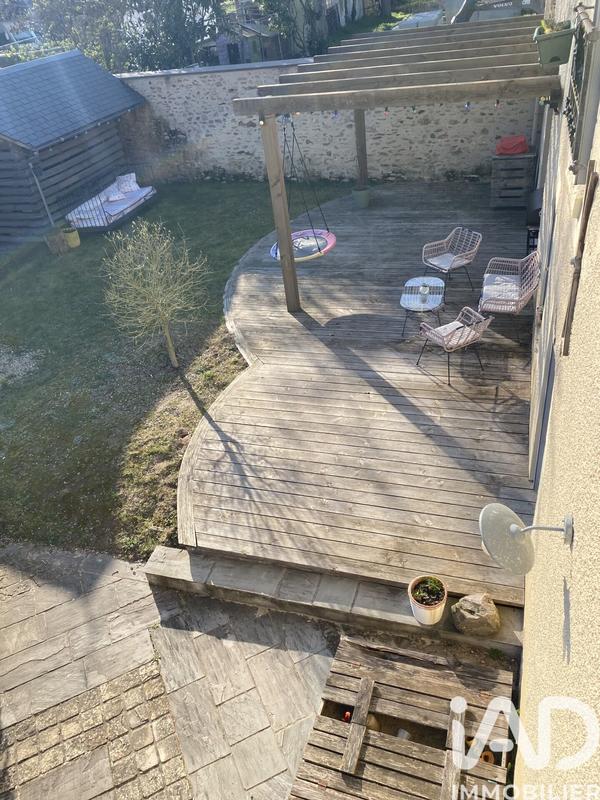 Maison - 207 m² - 8 pièces