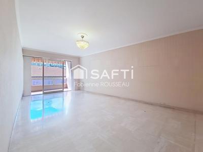 Appartement - 94 m² - 4 pièces