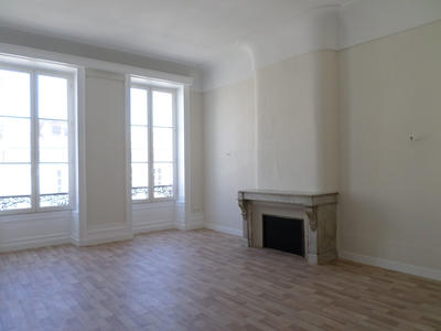 Appartement - 79 m² - 3 pièces