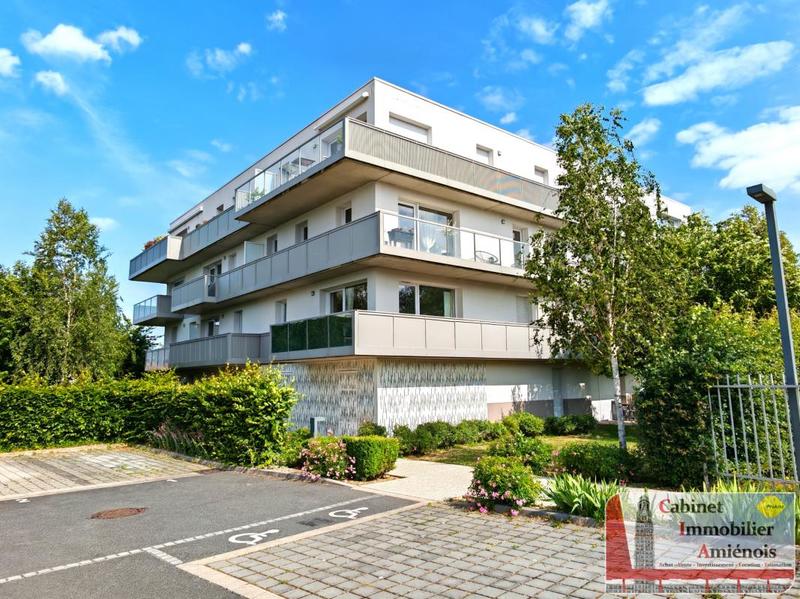 Studio - 30 m² - 1 pièce