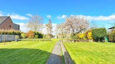 Maison - 240 m² - 12 pièces