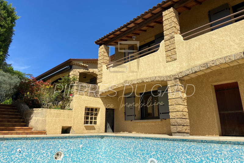 Maison - 136 m² - 5 pièces