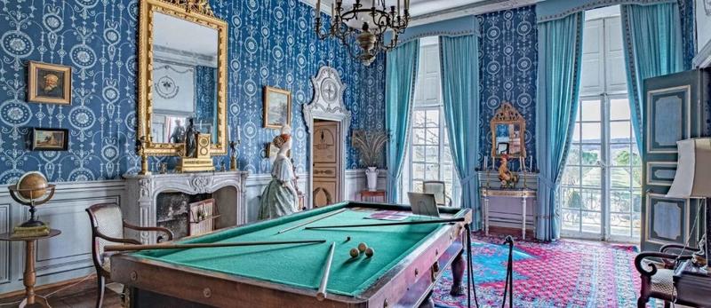 Manoir - 2 500 m² - 38 pièces