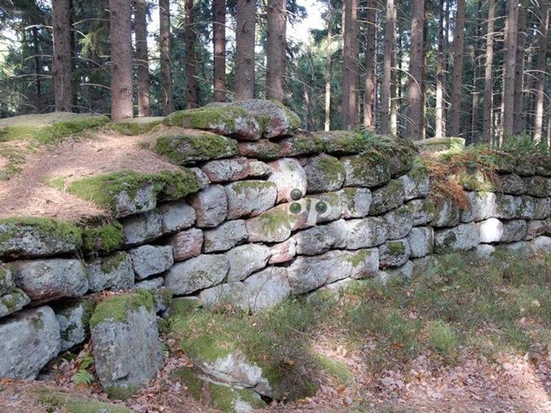 Balade nature - les mystères du mur païen