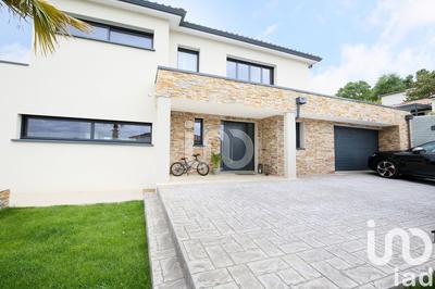 Maison de maîtres - 225 m² - 6 pièces