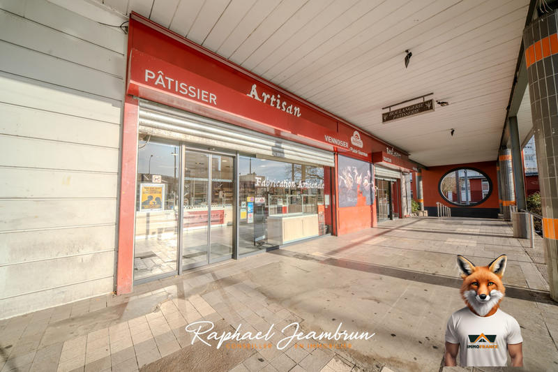 Local commercial - 710 m²