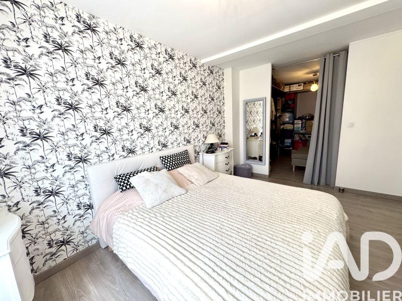 Maison - 168 m² - 8 pièces