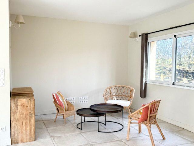 Maison - 316 m² - 13 pièces