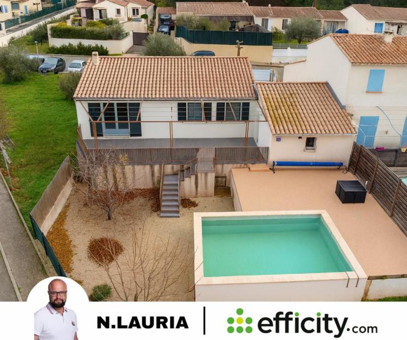 Maison - 90 m² - 4 pièces