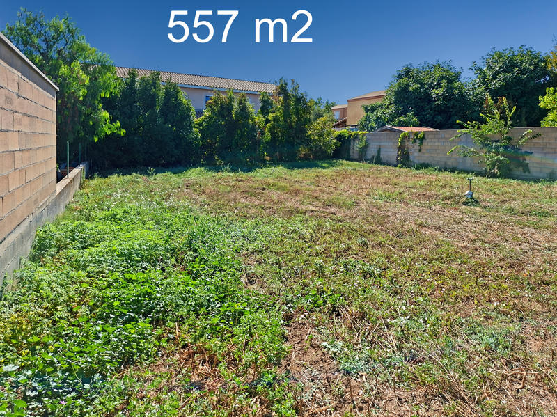Terrain - 557 m²