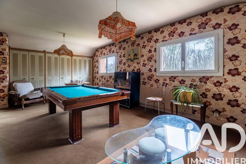 Maison - 258 m² - 10 pièces