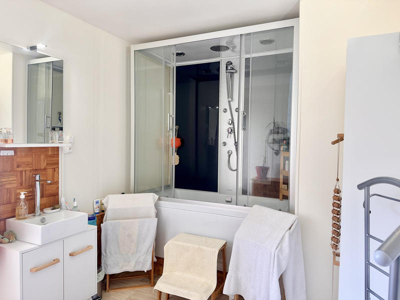 Propriété - 600 m² - 10 pièces