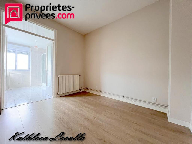 Maison - 165 m² - 9 pièces
