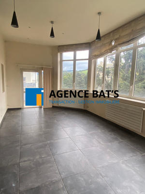 Appartement - 89 m² - 3 pièces