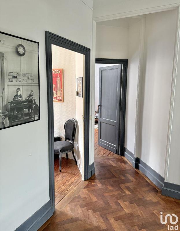 Maison - 285 m² - 10 pièces