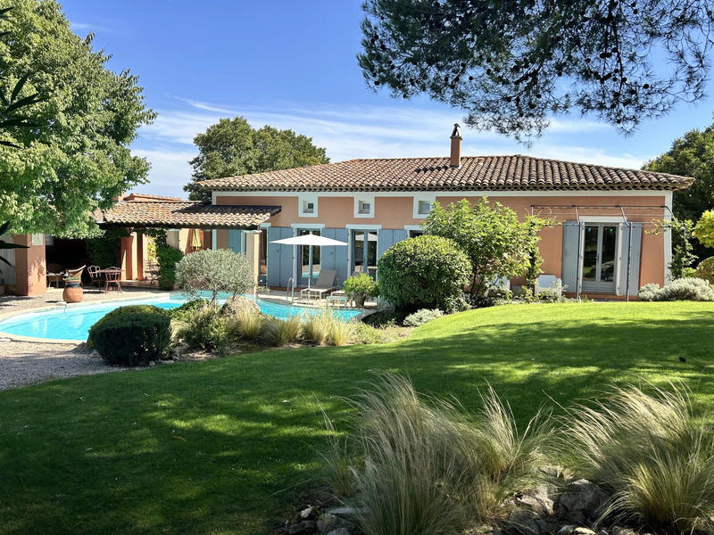 Villa - 137 m² - 4 pièces