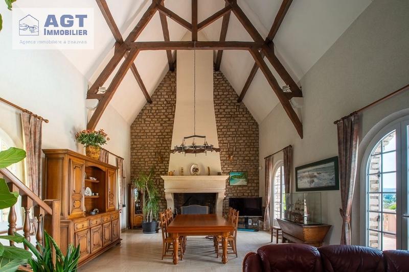 Propriété - 230 m² - 8 pièces