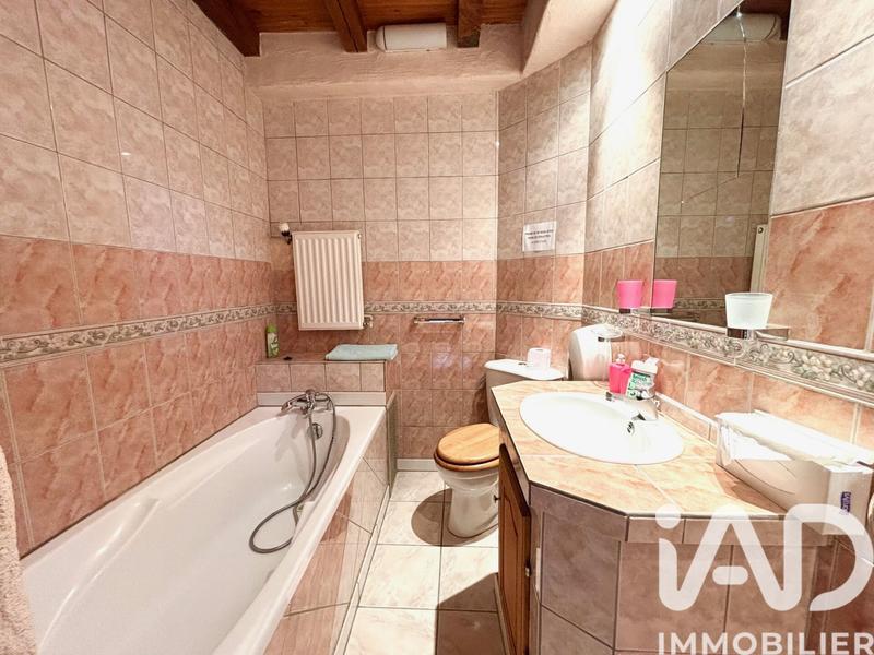 Maison - 403 m² - 16 pièces