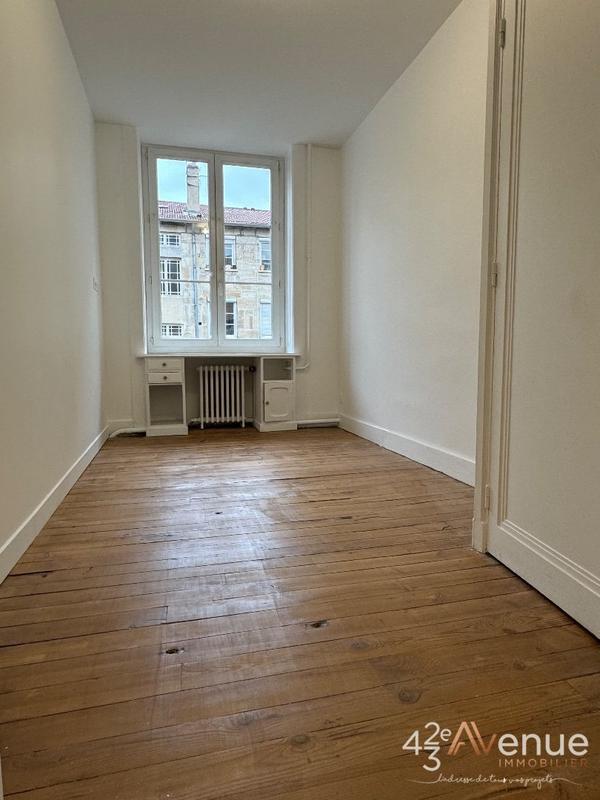 Appartement - 155 m² - 6 pièces