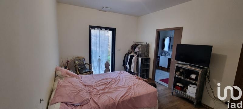 Maison - 200 m² - 5 pièces