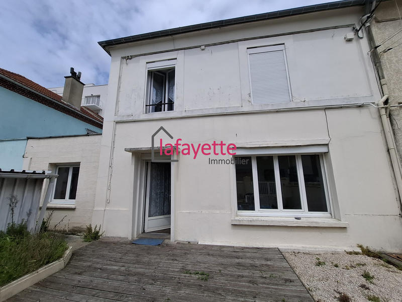 Maison - 96 m² - 6 pièces