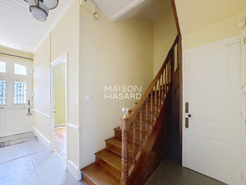 Maison ancienne - 284 m² - 12 pièces