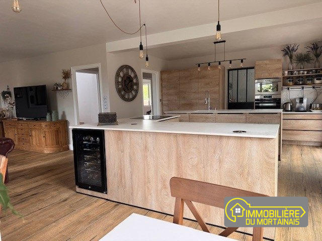 Maison - 157 m² - 5 pièces