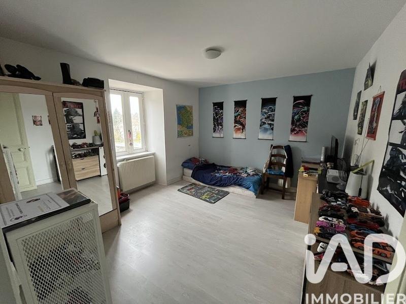 Maison de village - 181 m² - 7 pièces