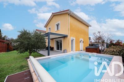 Maison - 91 m² - 4 pièces