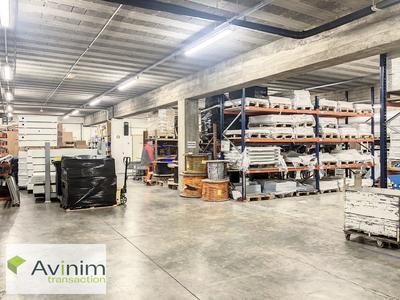 Local d'activités - 1 116 m²