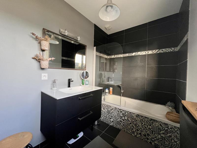 Maison - 96 m² - 4 pièces