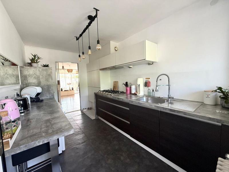 Appartement - 81 m² - 3 pièces