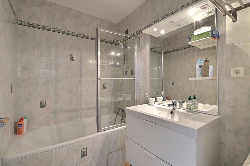 Appartement - 84 m² - 4 pièces