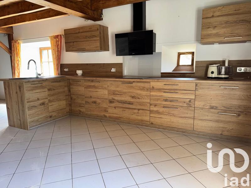 Maison - 120 m² - 8 pièces