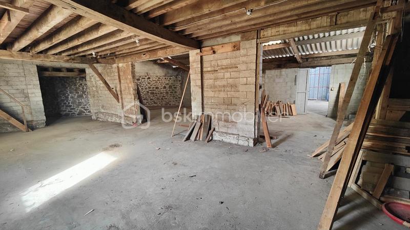 Maison - 400 m² - 6 pièces