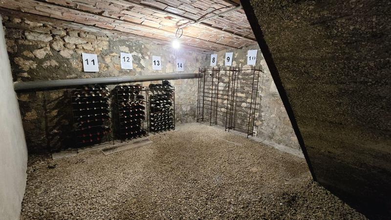 Maison - 384 m² - 11 pièces