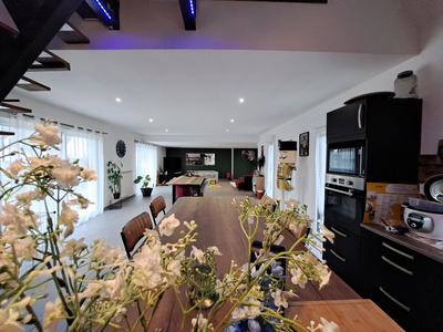 Maison - 154 m² - 5 pièces