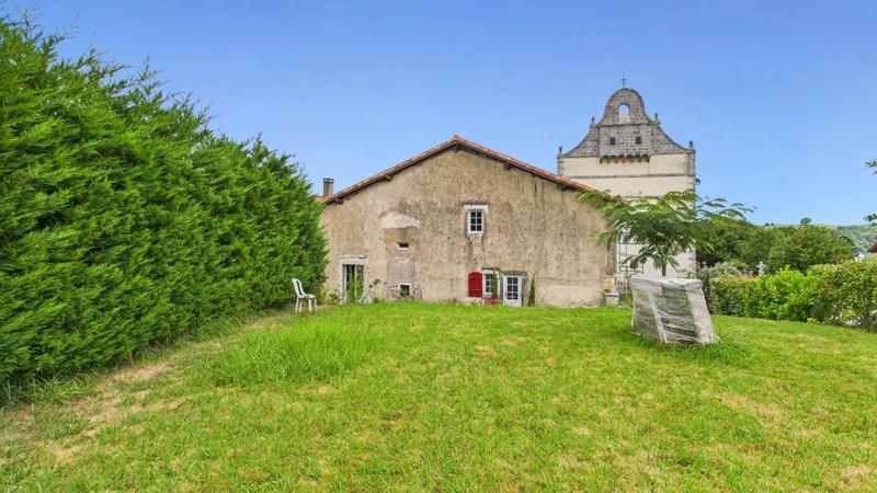 Maison - 293 m² - 10 pièces