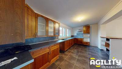 Appartement - 100 m² - 4 pièces