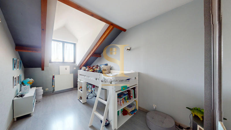 Maison - 108 m² - 7 pièces