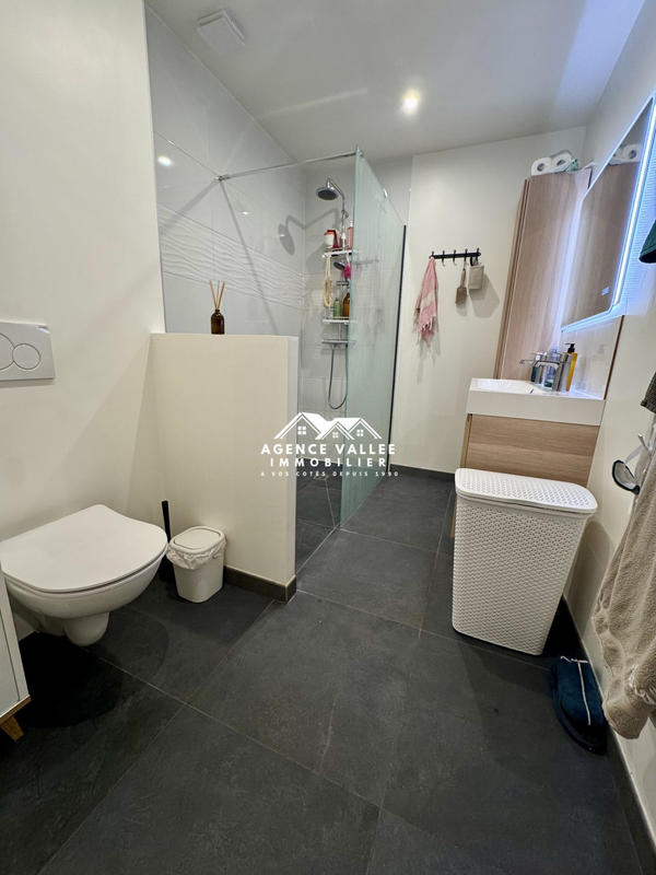 Maison - 100 m² - 6 pièces