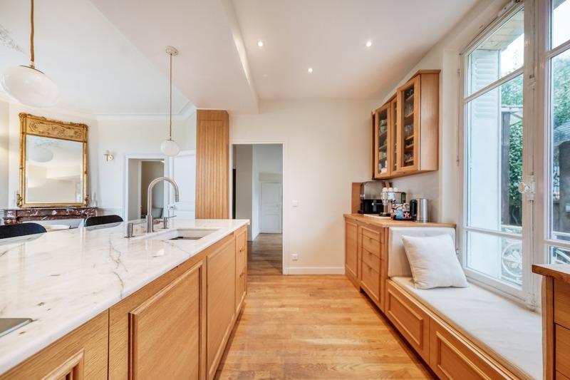 Maison bourgeoise - 234 m² - 8 pièces