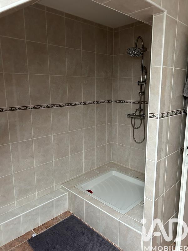 Maison - 243 m² - 7 pièces