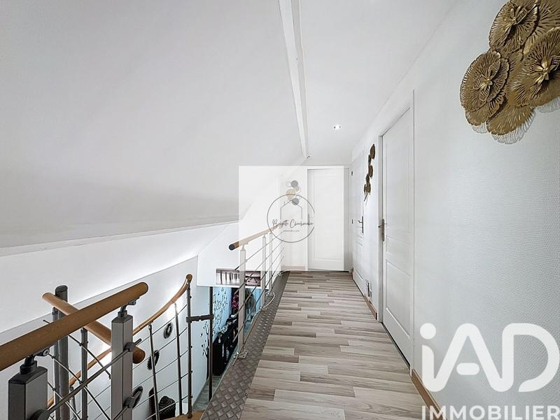 Maison - 206 m² - 10 pièces