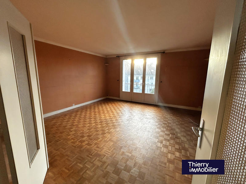 Appartement - 90 m² - 4 pièces