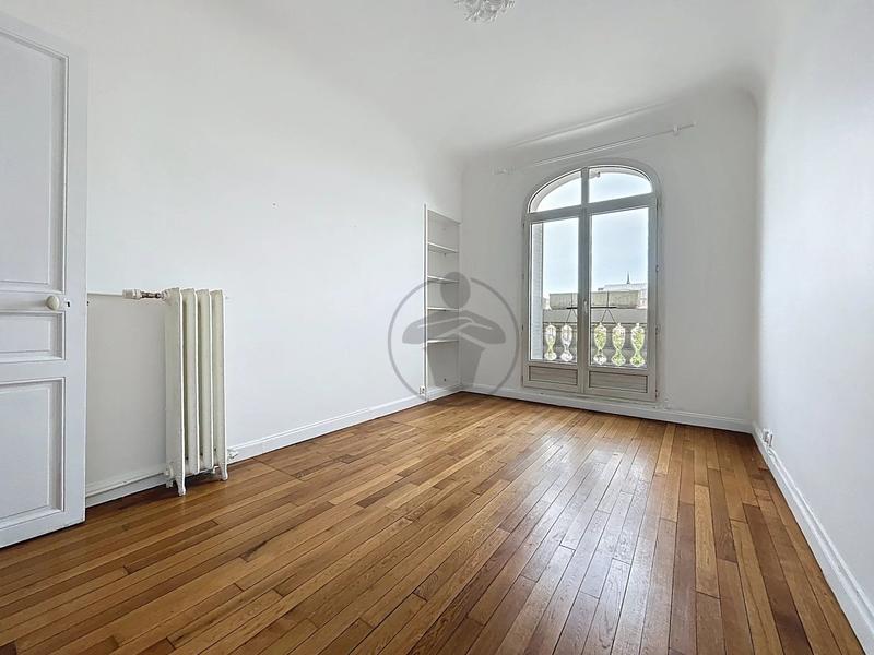 Appartement - 125 m² - 5 pièces